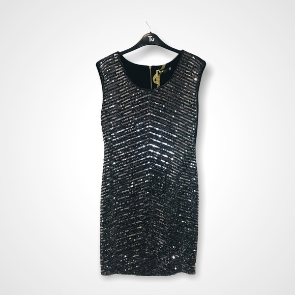 realty fashion clothes Dresses & Skirts - Sequin front party dress size large new occasion party